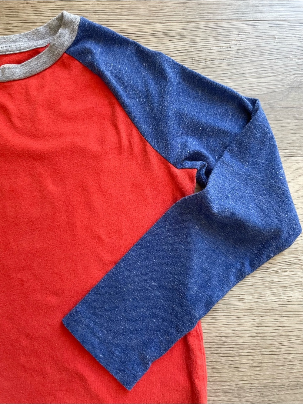 Old Navy | Long Sleeve Raglan Shirt | Baseball Tee for Boys | M (8)